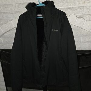 Columbia Woman's Black Jacket